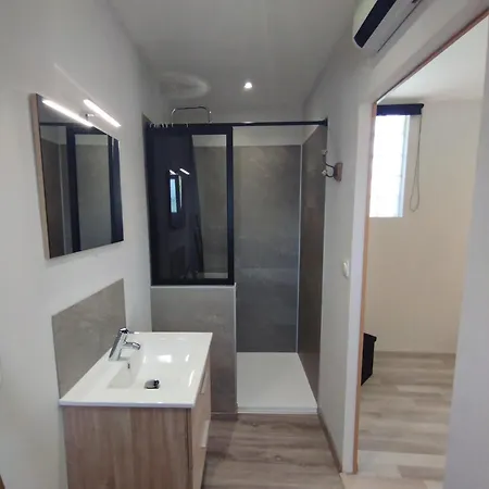 Entre Canal Et Garrigue B&B 3*